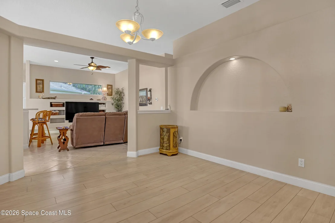 Photo of 2410 Golf Vista Boulevard
