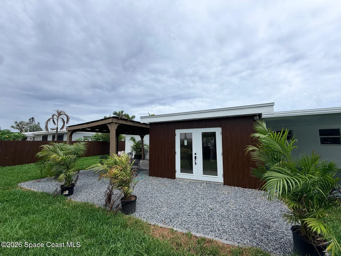 Photo of 205 Melaleuca Drive E