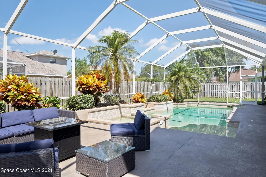 Photo of 6006 Newbury Circle