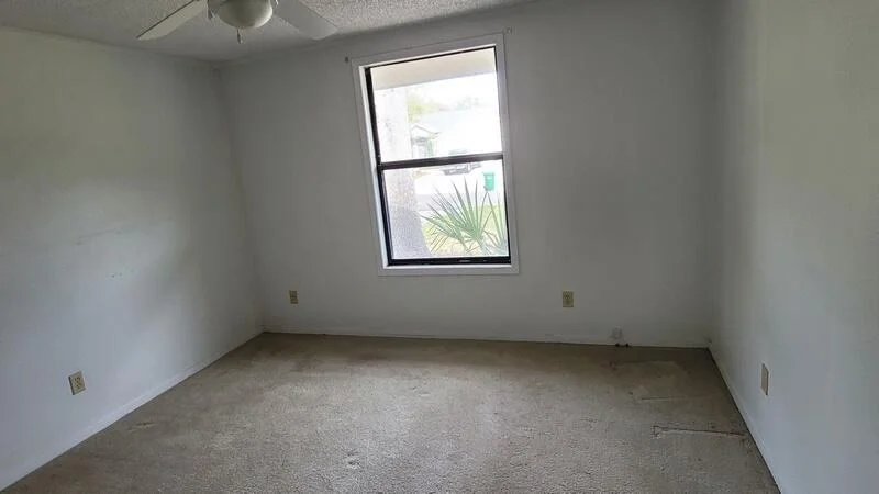 Photo of 6010 Apple Avenue
