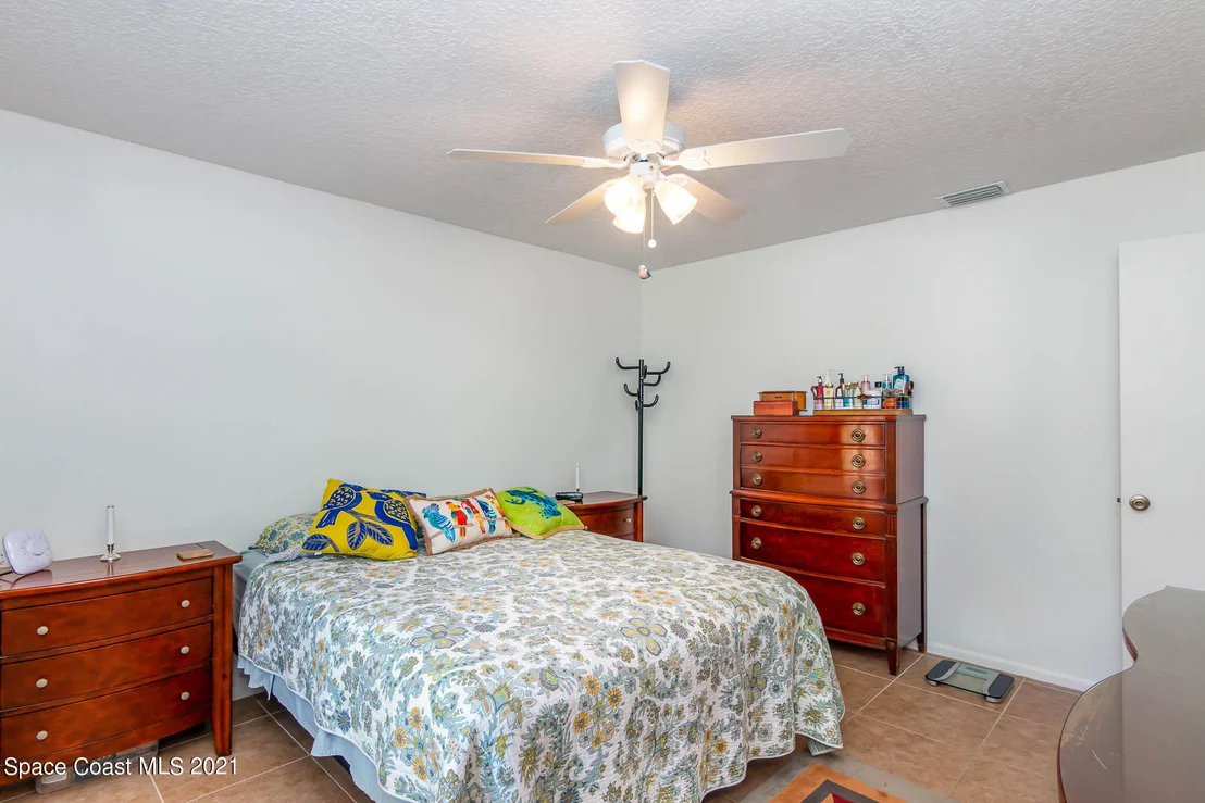 Photo of 933 Gables Way