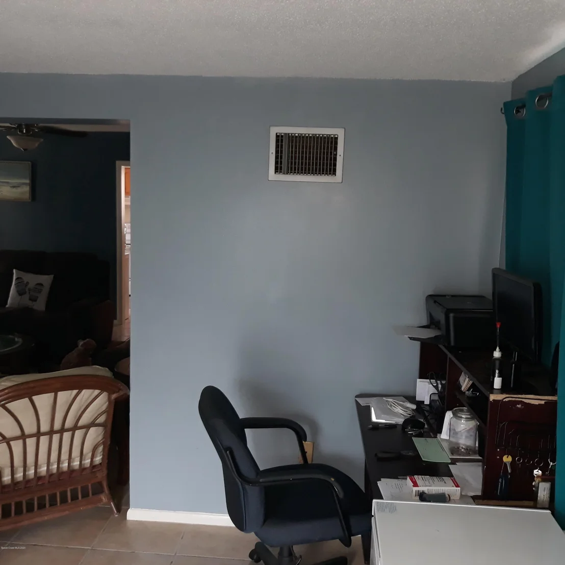 Photo of 954 Darwin Lane NE