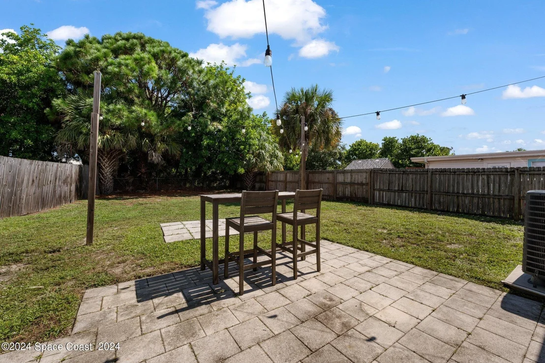 Photo of 601 Gardenia Drive