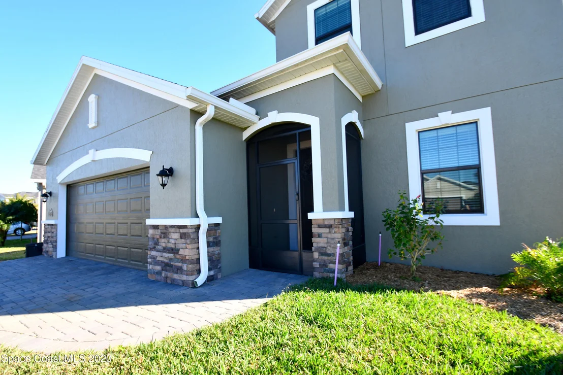 Photo of 2872 Casterton Drive