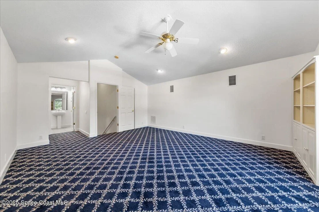 Photo of 327 Southampton Drive