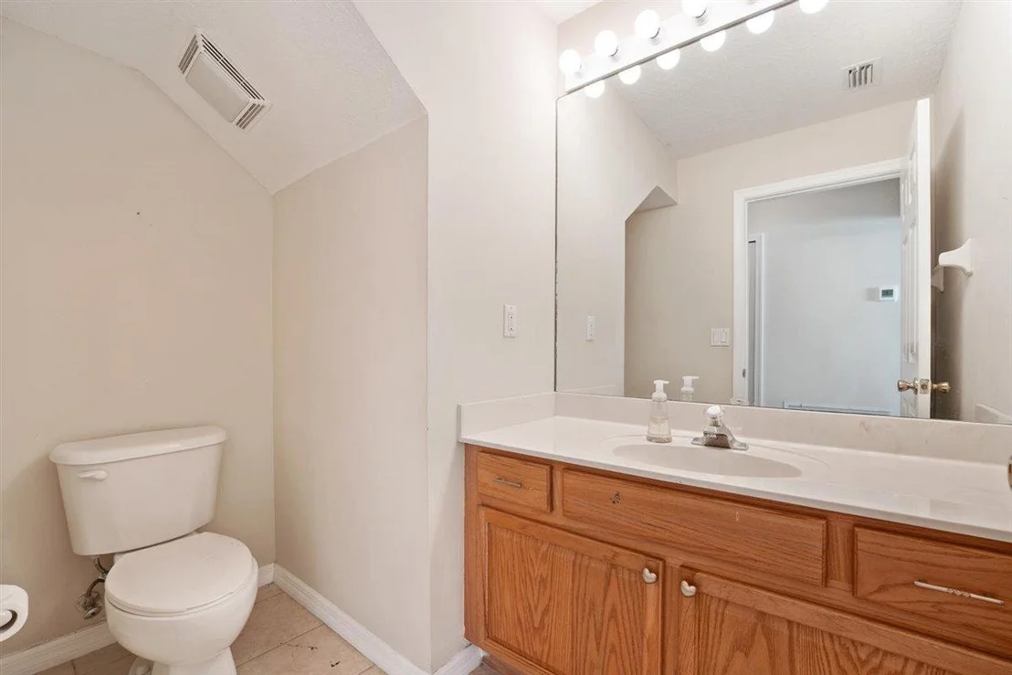 Photo of 1090 Olde Bailey Lane