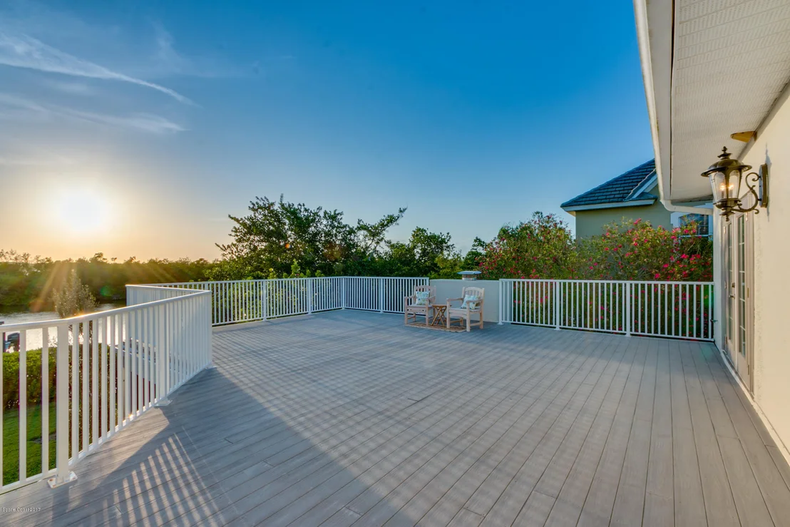 Photo of 298 Lanternback Island Drive