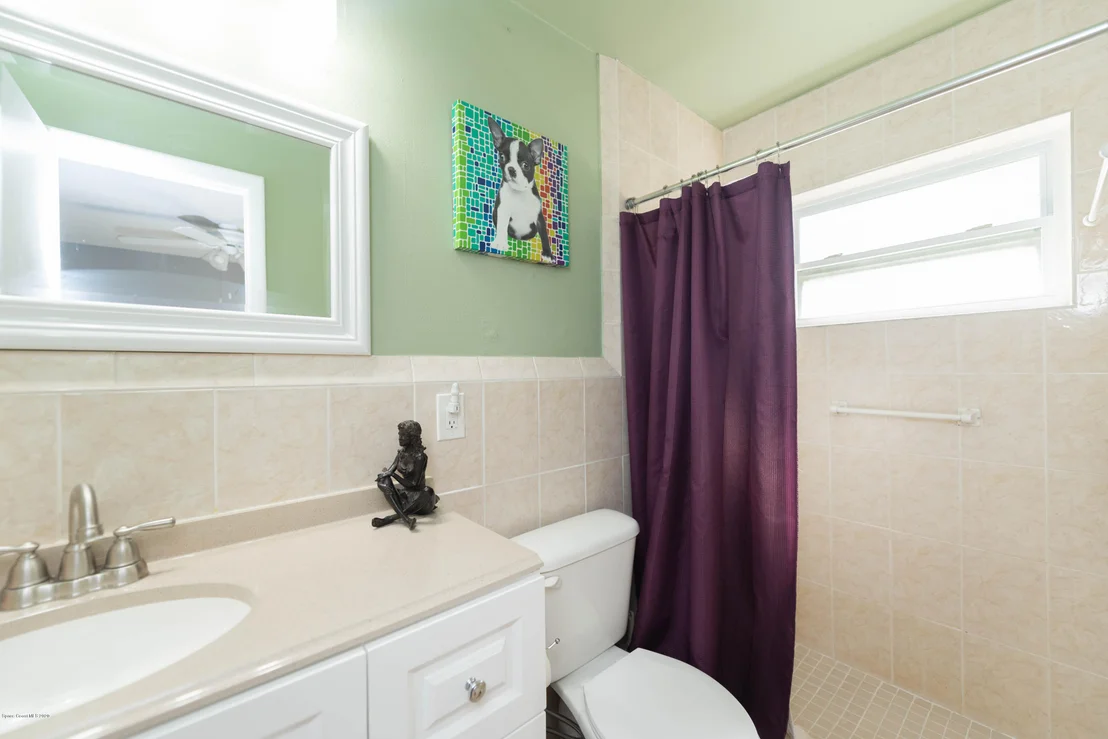 Photo of 785 Aragon Avenue NE