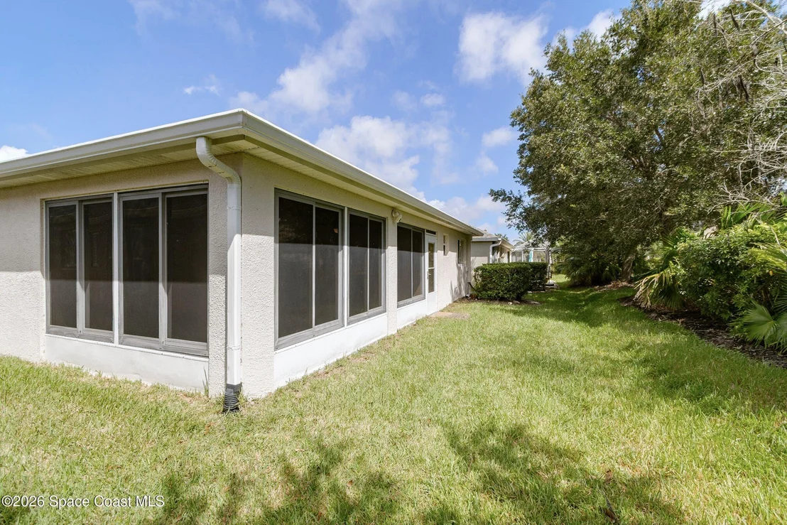 Photo of 7127 Broderick Drive