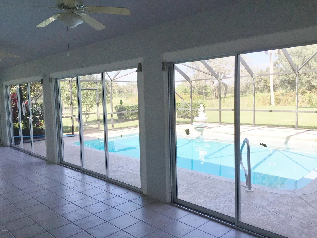 Photo of 1251 NE Meadowbrook Road