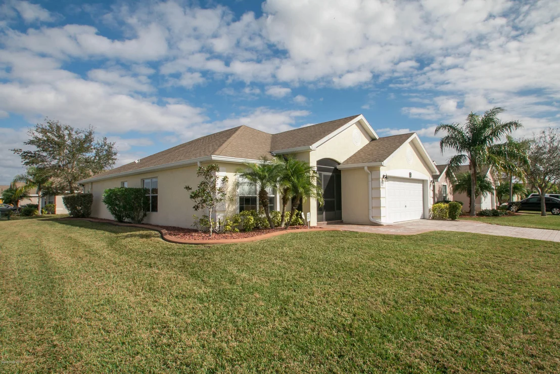 Photo of 2301 Bridgeport Circle