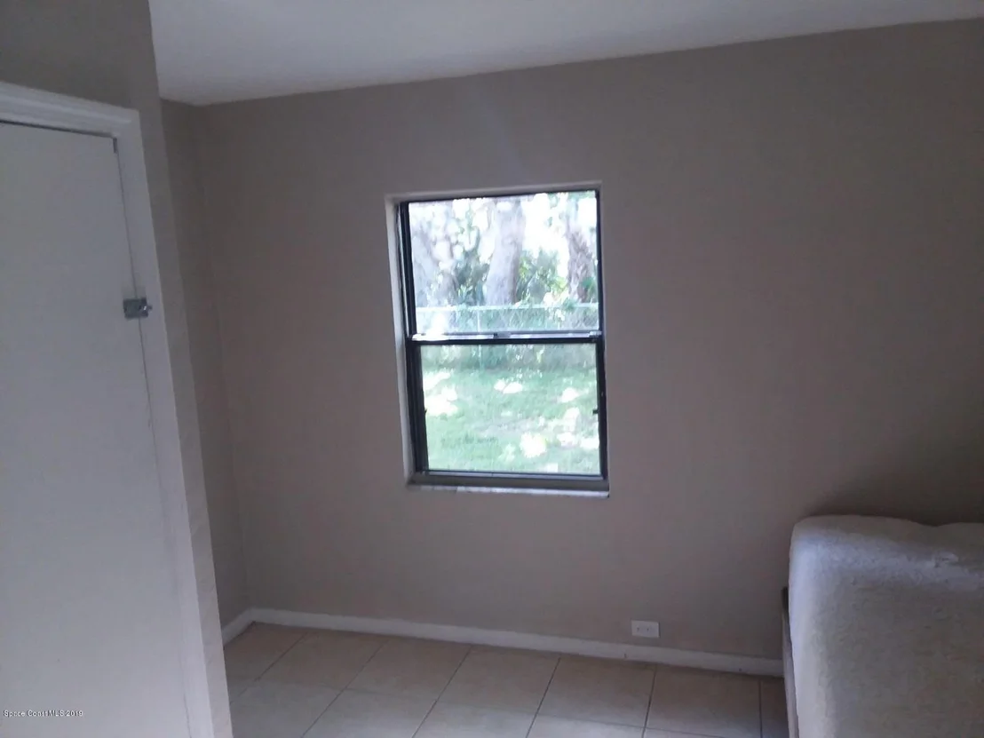 Photo of 191 NW Irwin Avenue NW