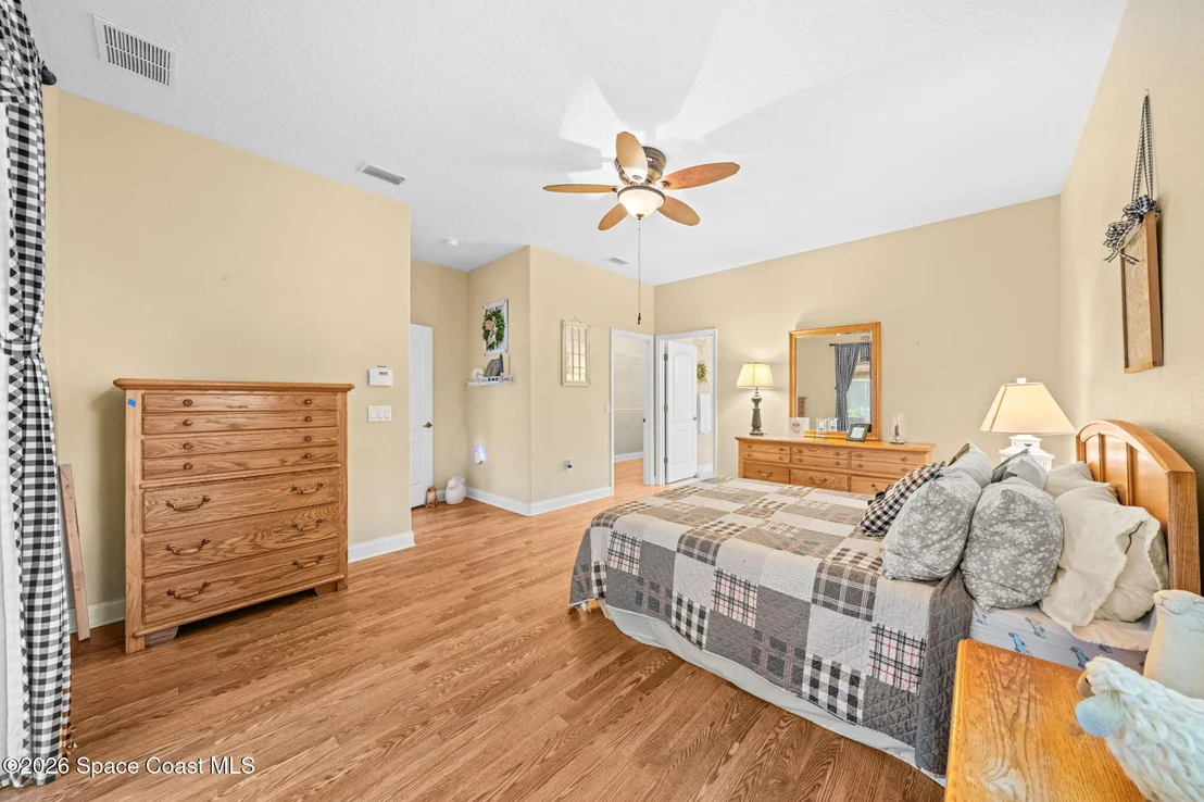 Photo of 511 Waterside Circle