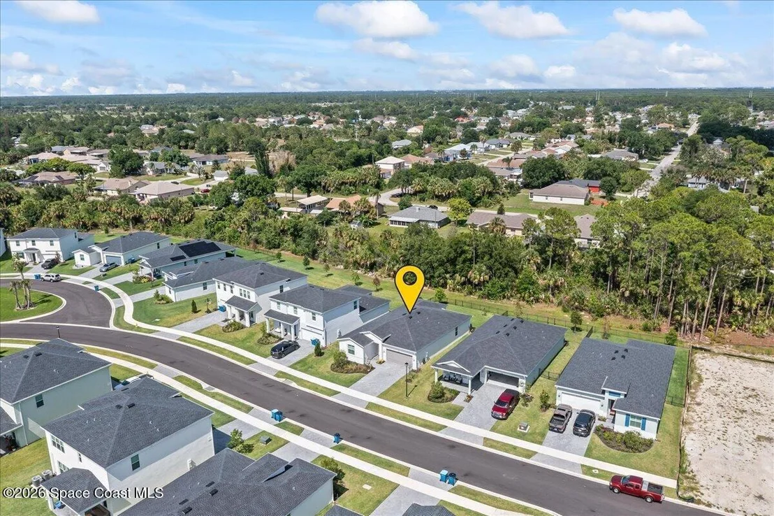 Photo of 1731 Marigold Trail NW