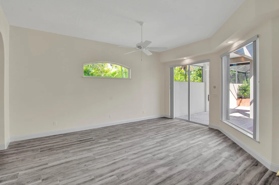 Photo of 142 Hidden Cove Drive