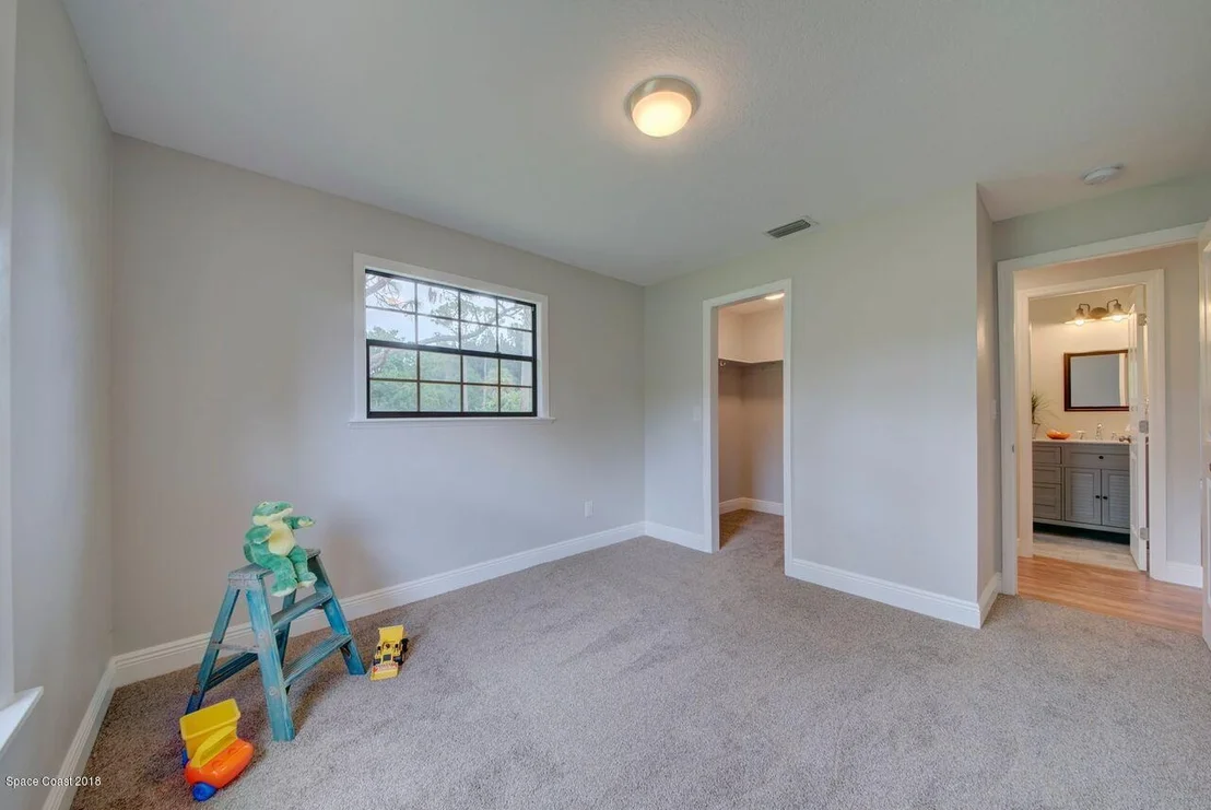 Photo of 2665 Lakehill Road