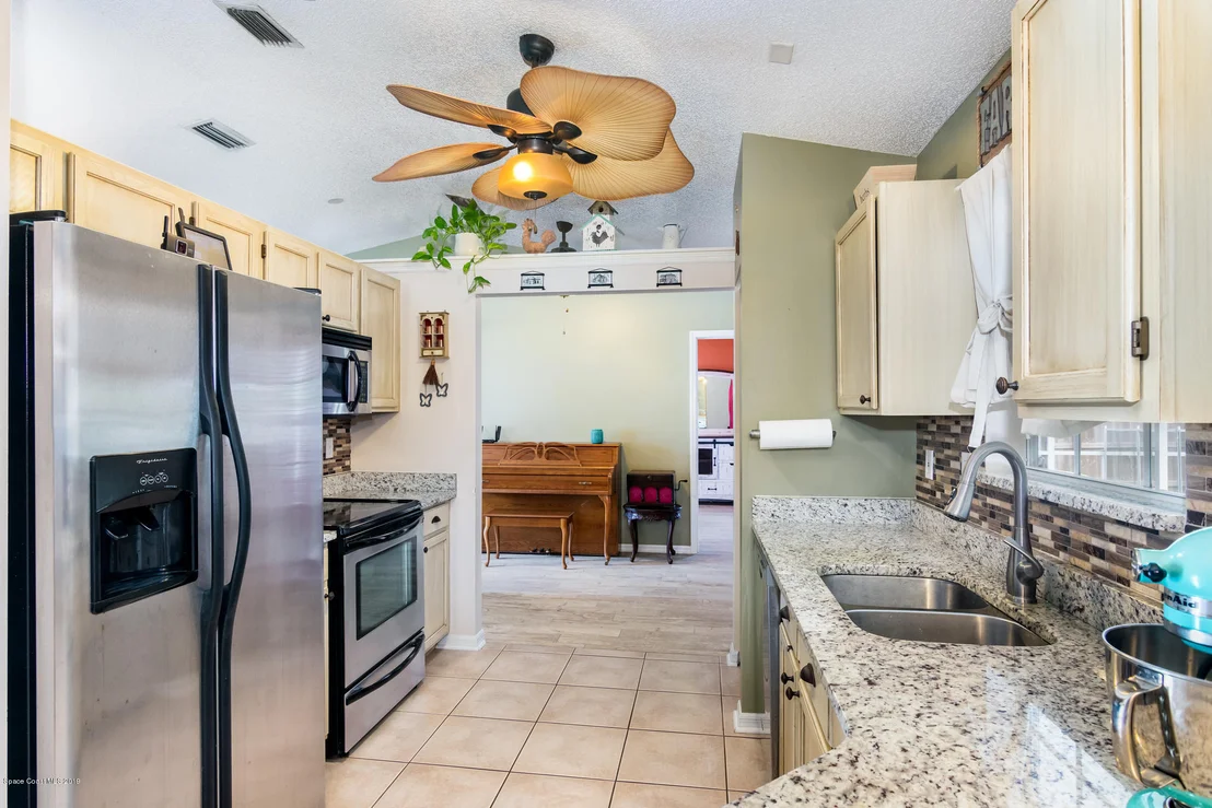 Photo of 6095 Adina Road
