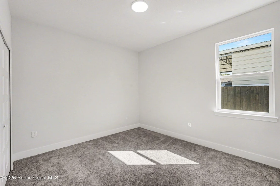 Photo of 1121 Pluto Street SE