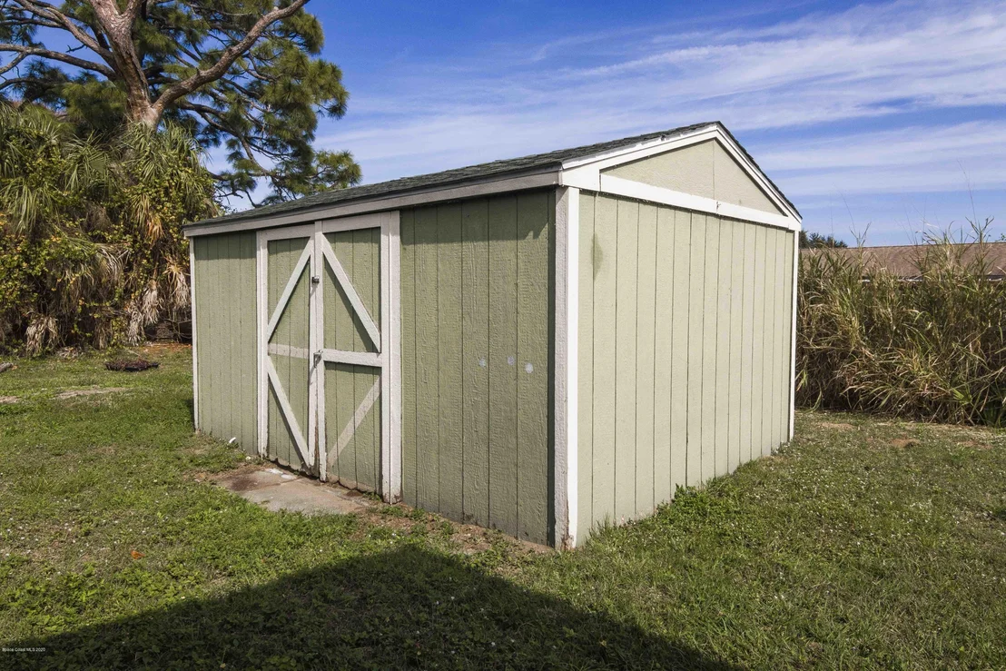Photo of 1332 Estridge Drive