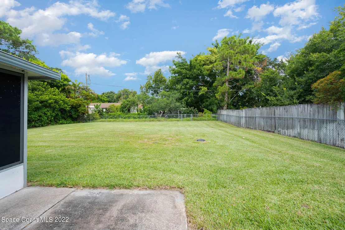 Photo of 261 E Haven Drive