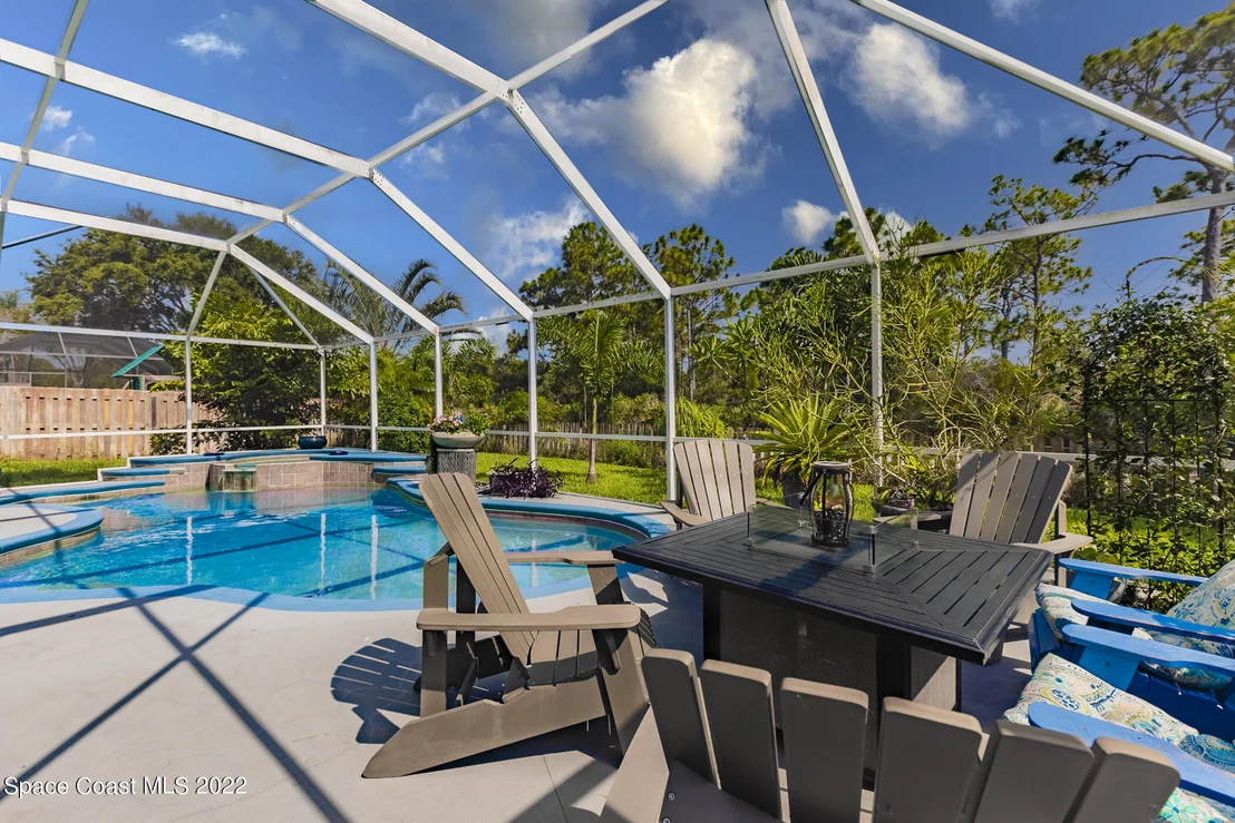 Photo of 2771 Englewood Drive