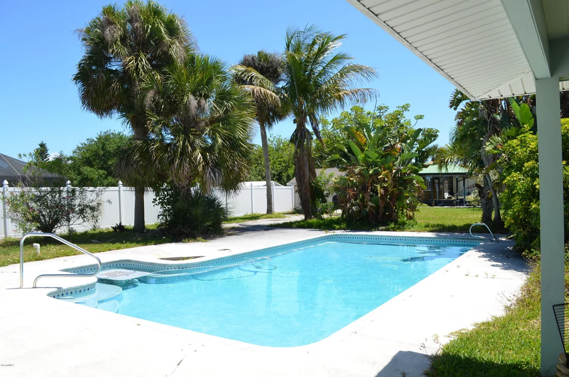 Photo of 1539 Bayshore Drive