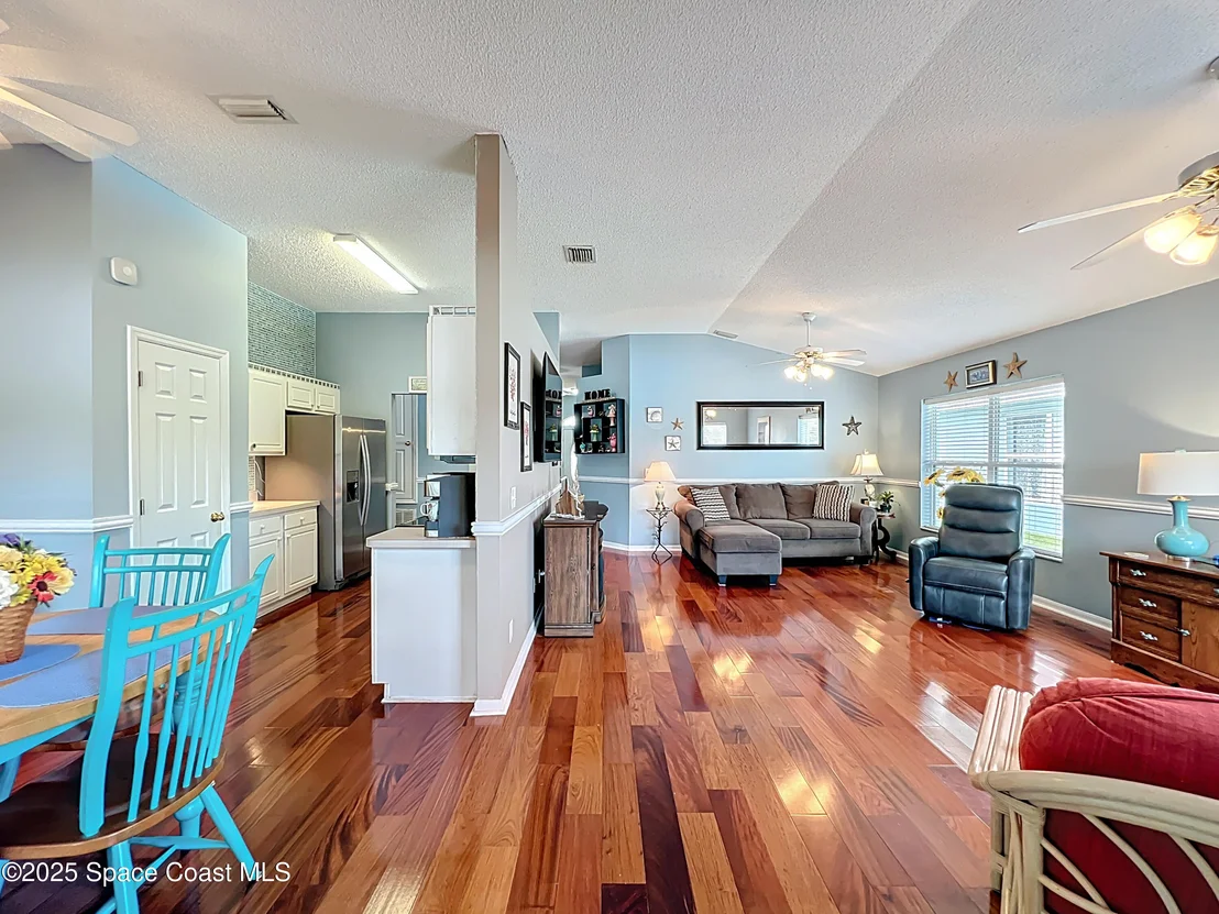 Photo of 1360 Olde Bailey Lane