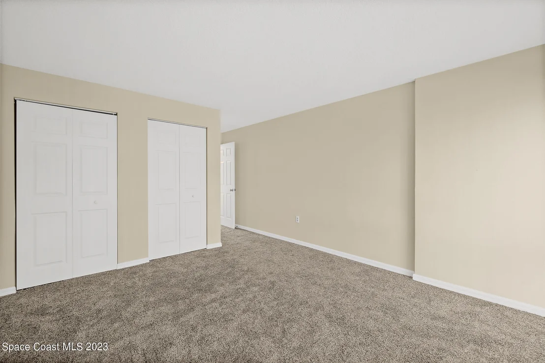 Photo of Unit 5E at 2475 Eagle Drive