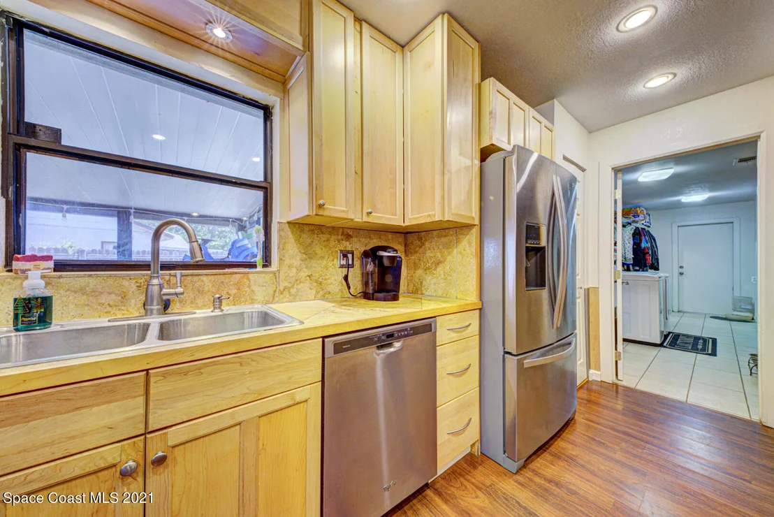 Photo of 6405 Manila Drive
