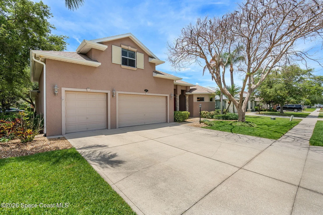 Photo of 2242 Woodfield Circle