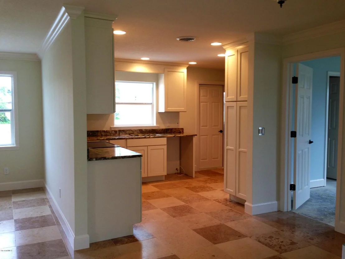 Photo of 460 Coconut Drive