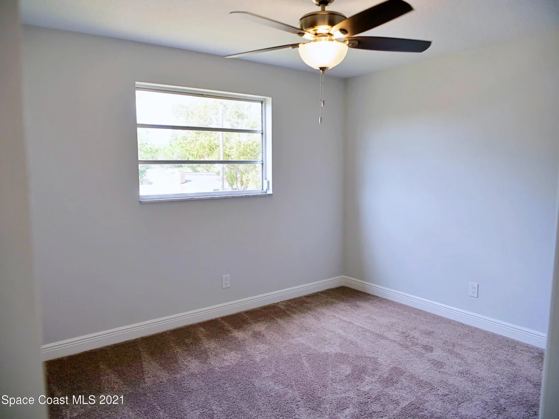 Photo of 1728 Golfview Drive