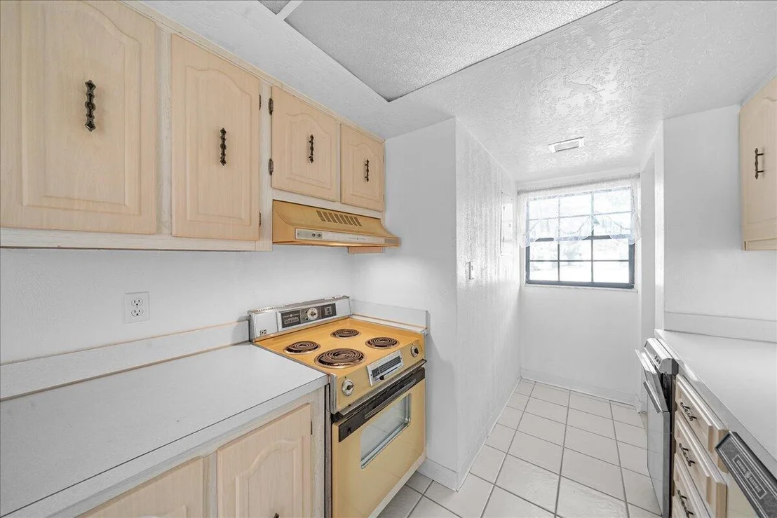 Photo of Unit 201B at 1049 Rockledge Drive