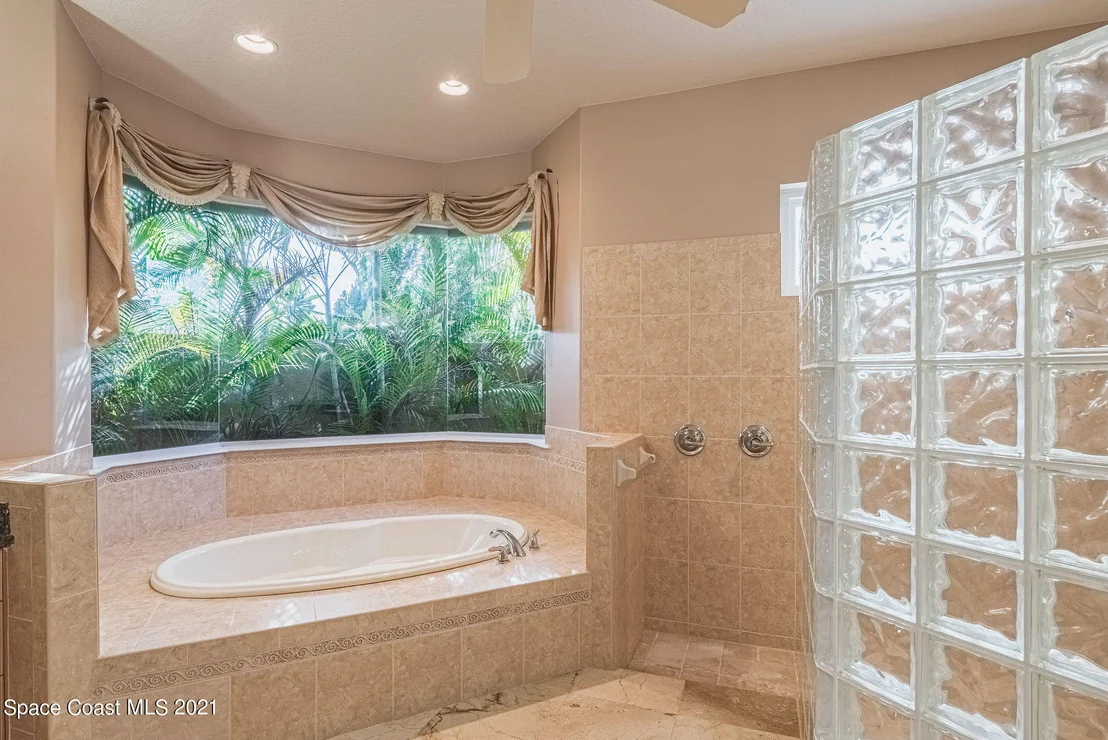 Photo of 8181 Compton Way