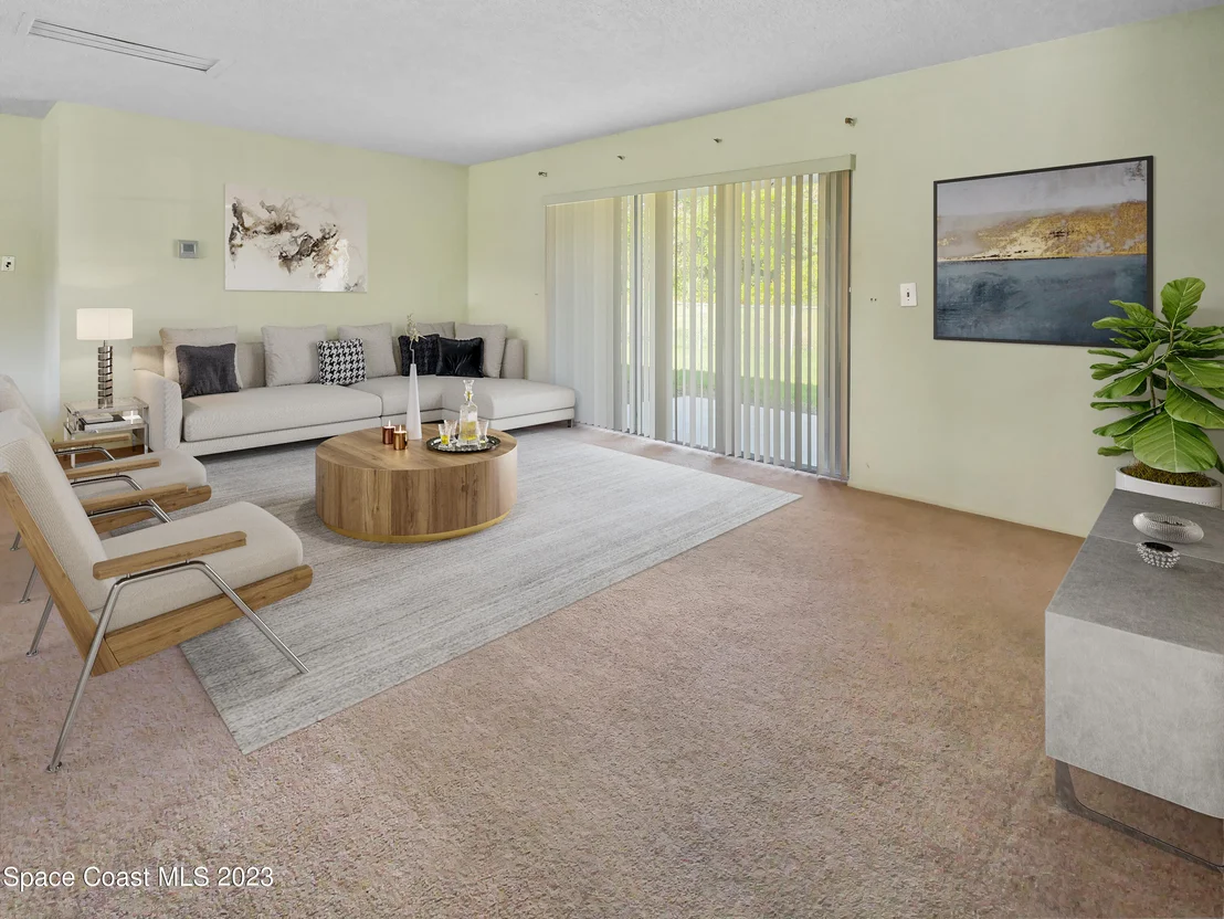 Photo of 2858 Pembroke Road