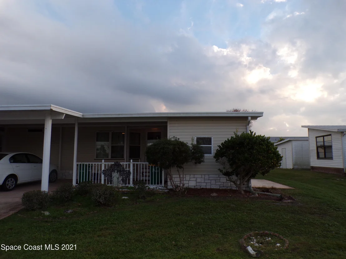 Photo of 1017 Dracena Drive