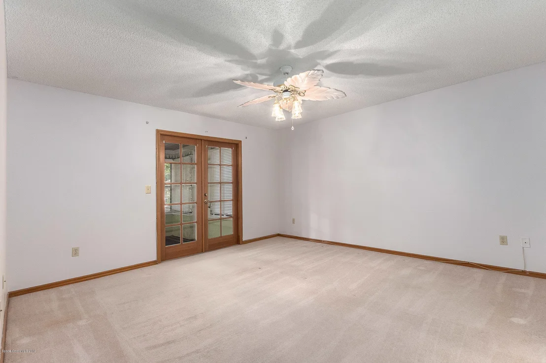 Photo of 2665 Pine Avenue