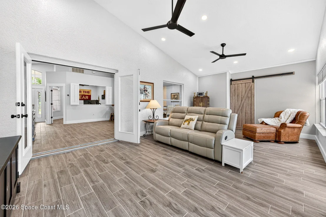 Photo of 2453 Addington Circle