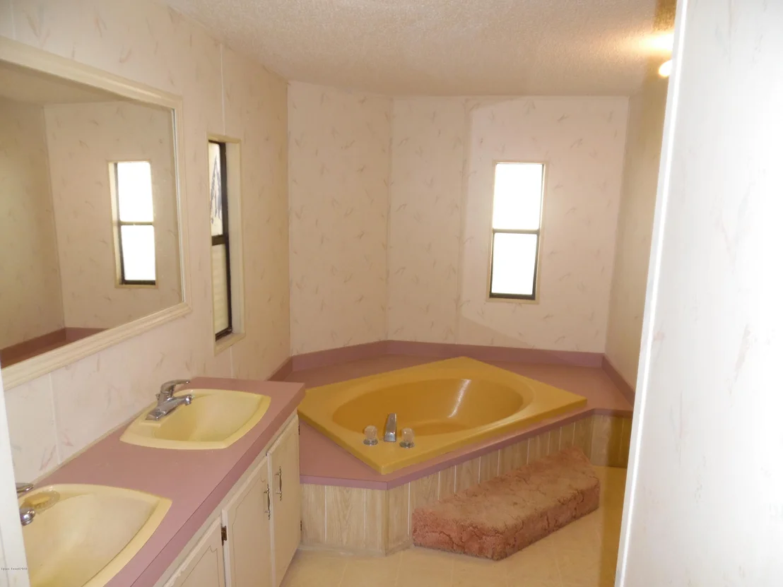 Photo of 7515 Boxelder Road