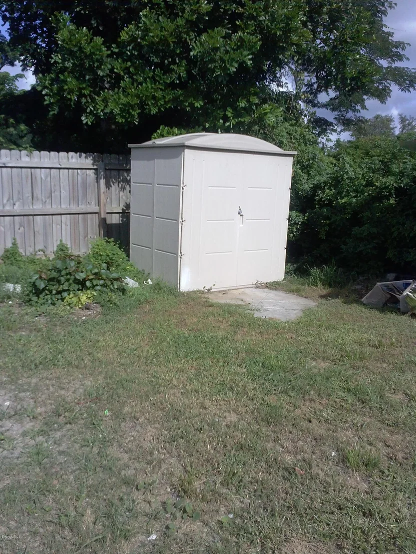 Photo of 1648 Dixie Way