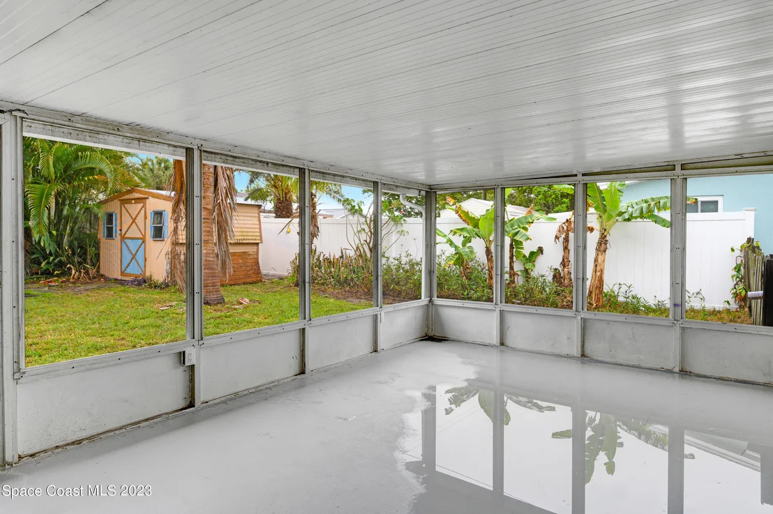 Photo of 707 Ixora Drive