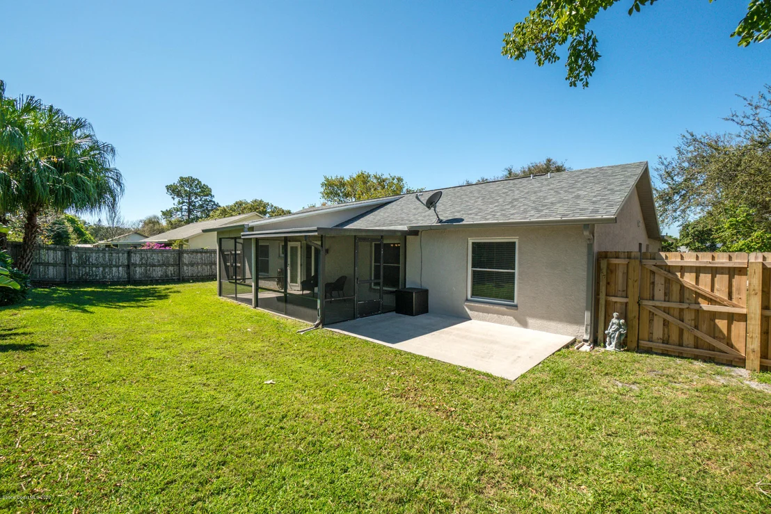 Photo of 818 Pine Shadows Avenue