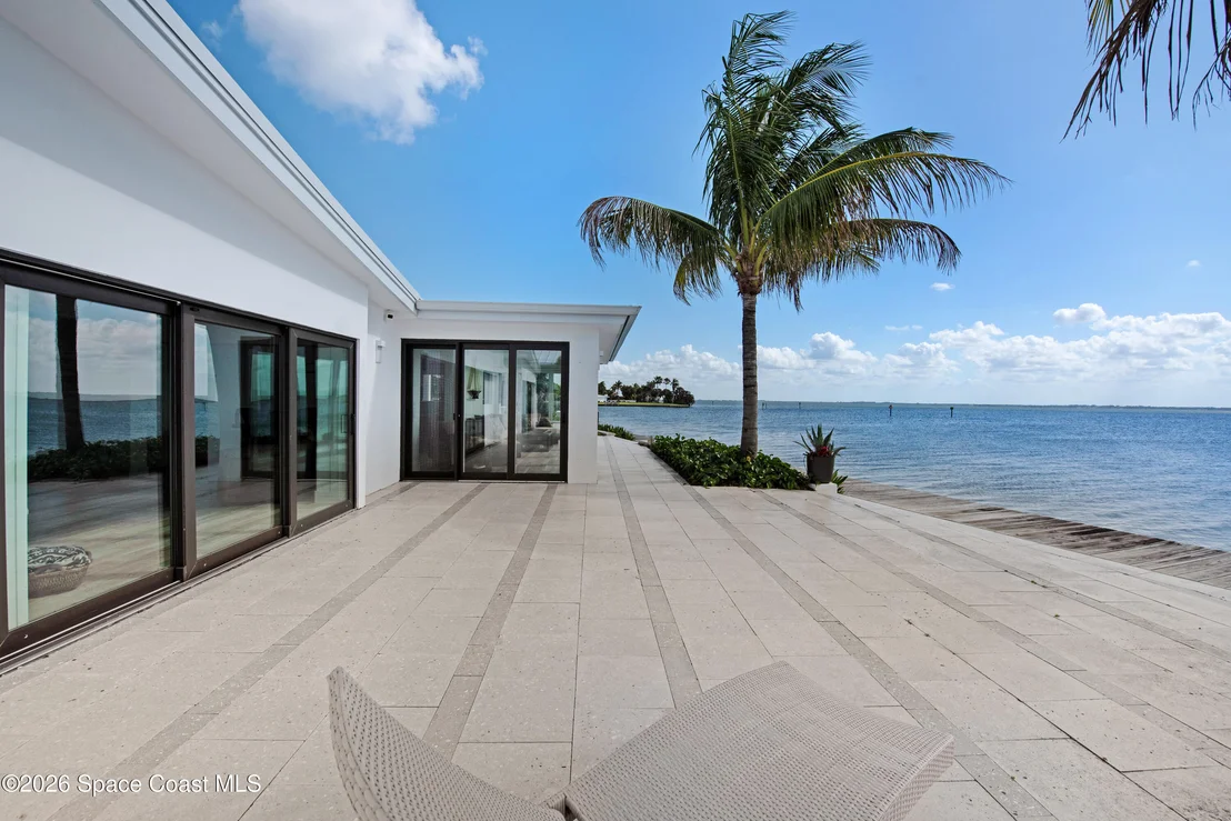 Photo of 93 W Bay Drive