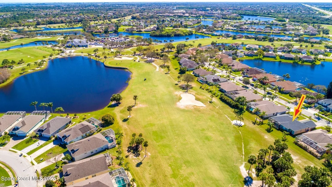Photo of 2563 Canterbury Circle