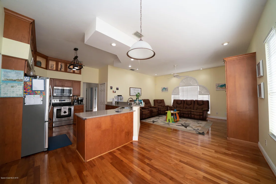 Photo of 973 Whisperoak Drive