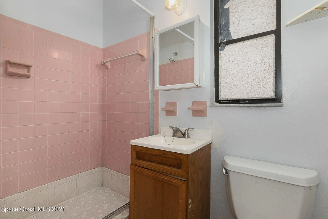 Photo of 705 Thomas Avenue
