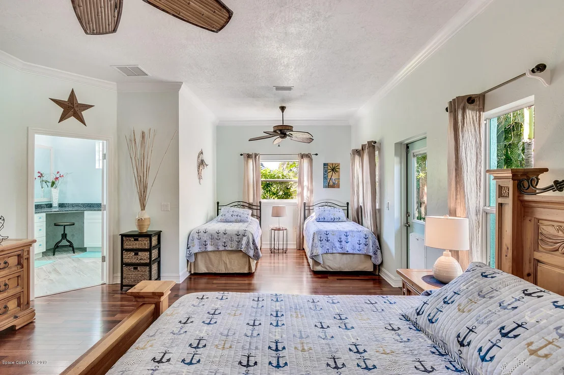 Photo of 202 Surf Road