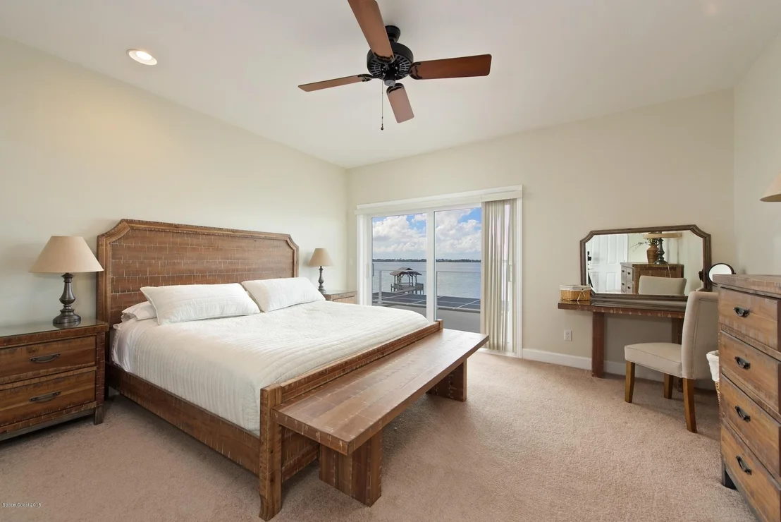 Photo of 538 Lanternback Island Drive