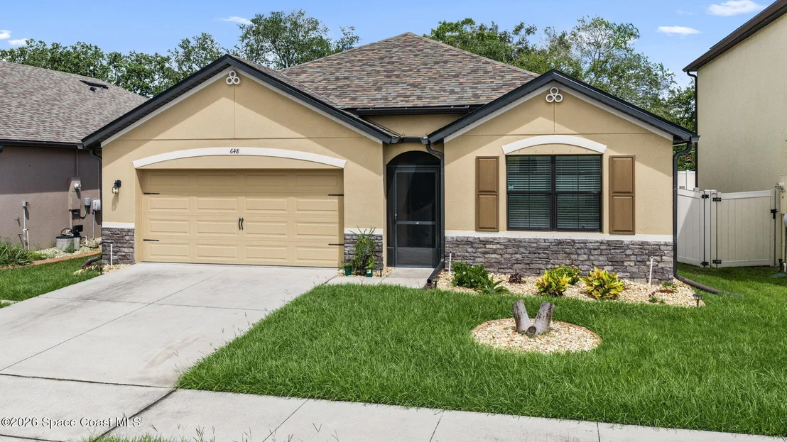 Photo of 648 Coyote Drive