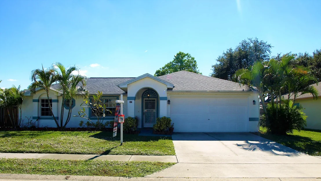 Photo of 247 Crystal Lake Road